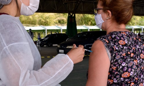 Volta Redonda atinge 70% da população com duas doses de vacina contra a Covid-19